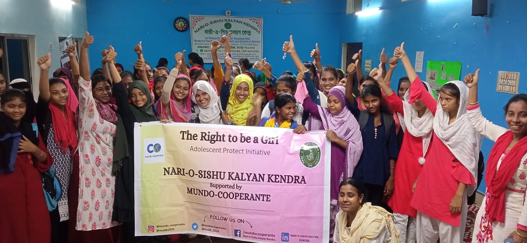 noskk_2016's tweet photo. Empower adolescent girls through education and skill development, and you will nurture the leaders of tomorrow. For #therighttobeagirl  NOSKK arranged a training with 33 adolescent girls on 2nd November. We played games &amp; drama on the rights for girls in India. @mundocooperante https://t.co/QEcJOQFFwu