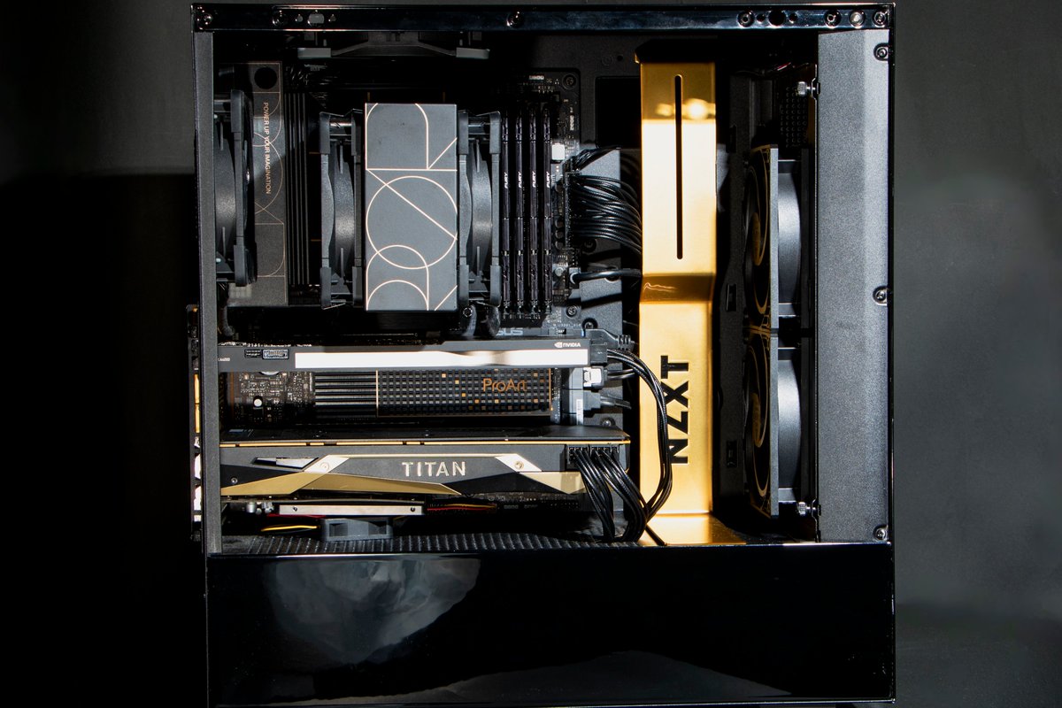 daikonoroshi80's tweet photo. My Build PC  ケース＆CPUクーラーカバーの塗装はGreyGhostCCC
@GreyGhostCCC
さんになります！めっちゃ綺麗... 
#ASUS 
#NZXT 
#NVIDIA 
#AMD 
#Noctua
↓構成 https://t.co/doBq48XW5t