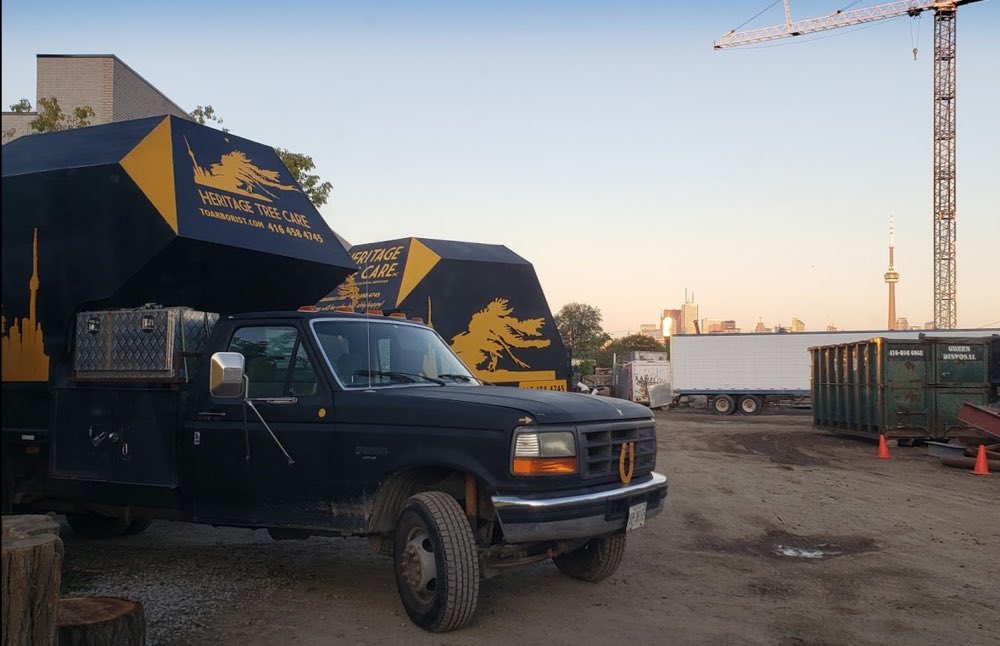 We believe there’s a lot of creativity involved in caring for trees. It’s an art, really. We try to allow that sense of nature-led artistry trickle into all we do. Check out our awesome trucks, for example! #heritagetreecare #torontoarborist #torontotreecare #torontobusiness