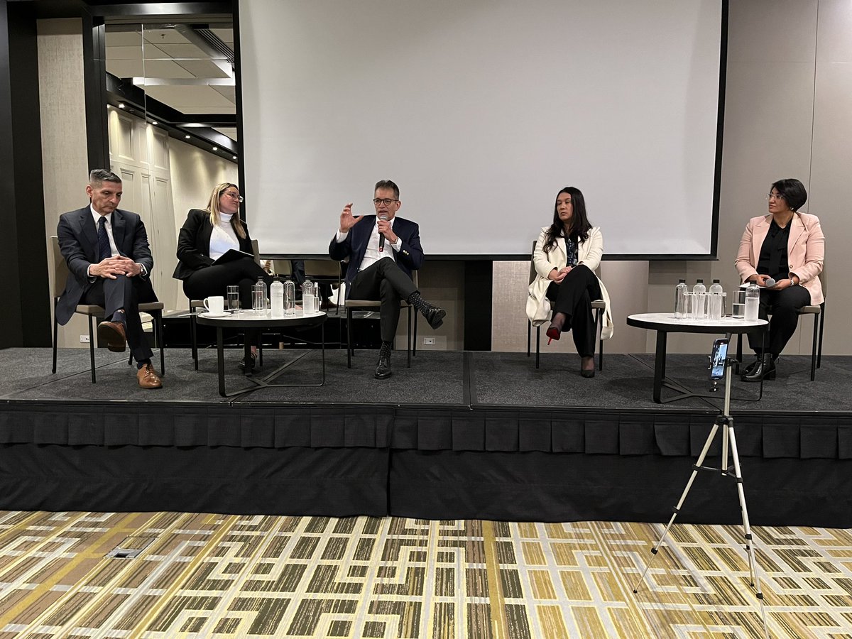 AnaldexColombia's tweet image. #AEstaHora | @javierDiazMo participa en el conversatorio ‘La logística como factor clave para la convergencia regional: un desafío de cooperación multisectorial’, en el marco de la conmemoración de los 15 años de la Política Nacional Logística, organizado por el @DNP_Colombia.