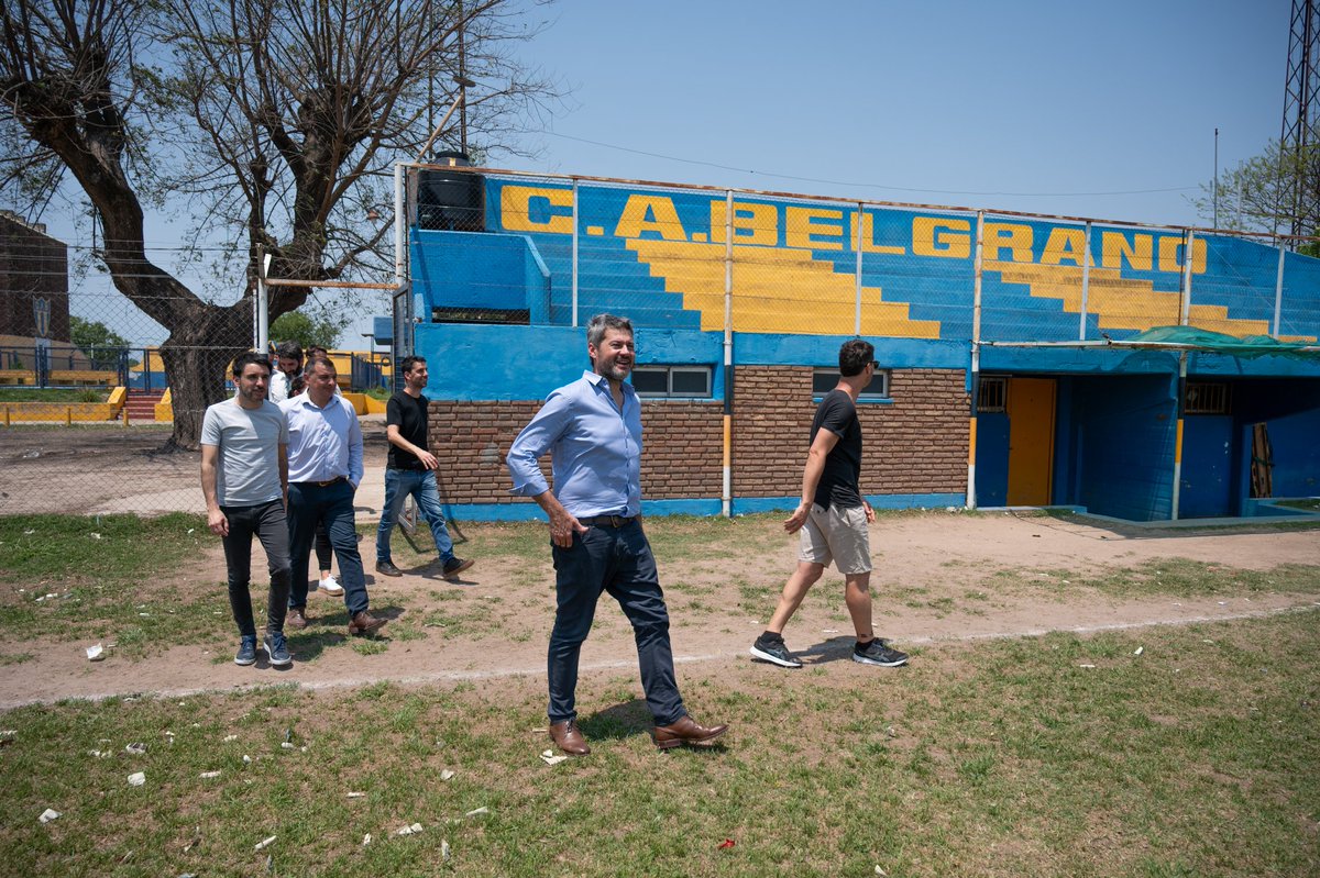 En el marco de los programas #50Destinos y #PolideportivosEnObra, el ministro Matías Lammens encabezó una recorrida por la provincia de #SantaFe. 👷👷‍♀

👉 bit.ly/Lammens-en-San…