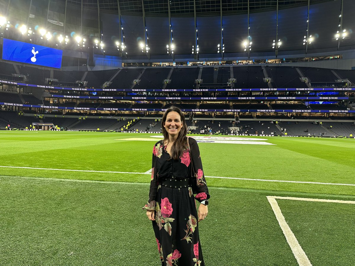 Claire Kelly tweet media