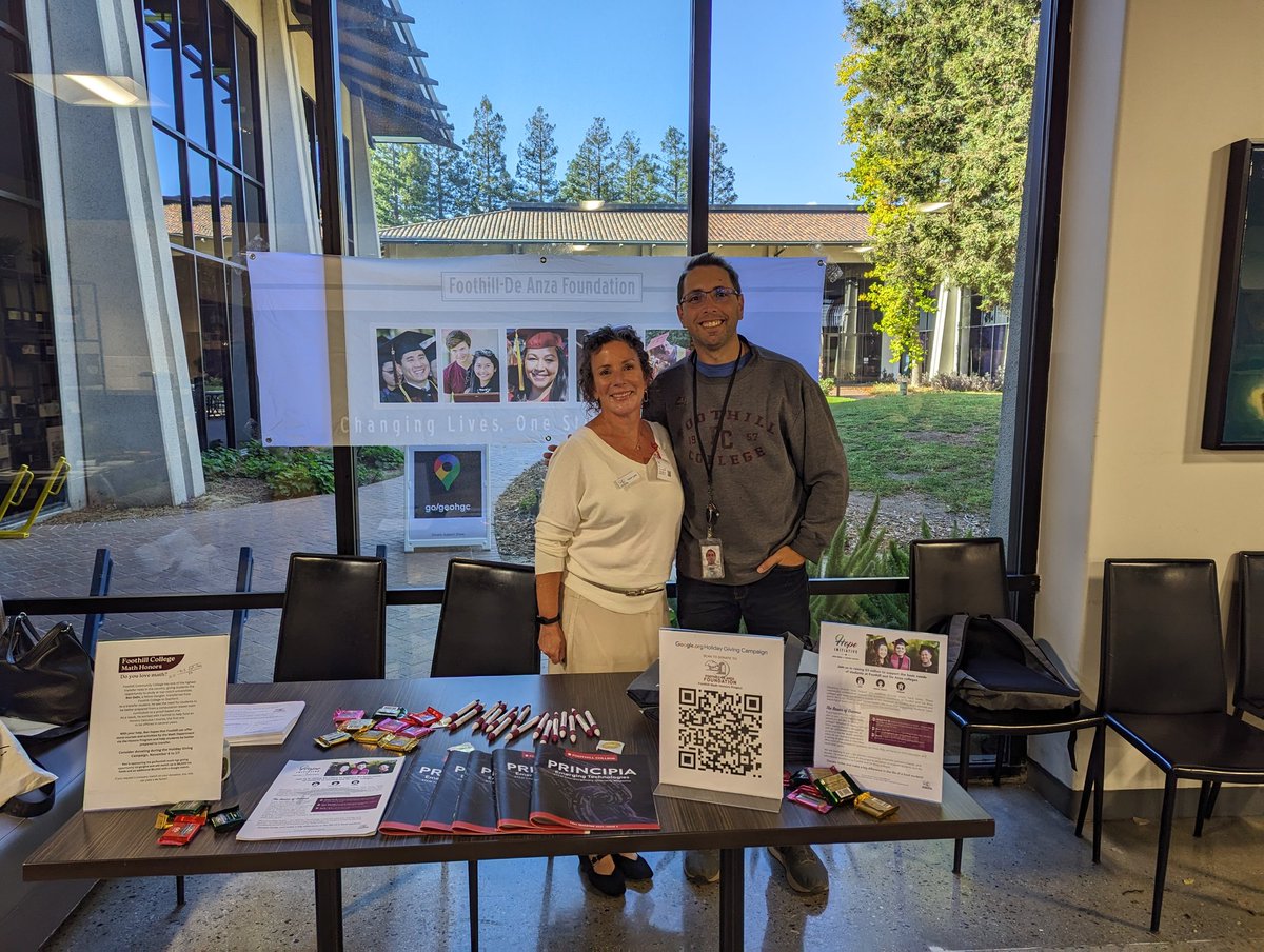The Foundation is at <a href="/Google/">Google</a> today! Googlers come support <a href="/FoothillCollege/">Foothill College</a> for this year's Google Holiday Giving campaign.
