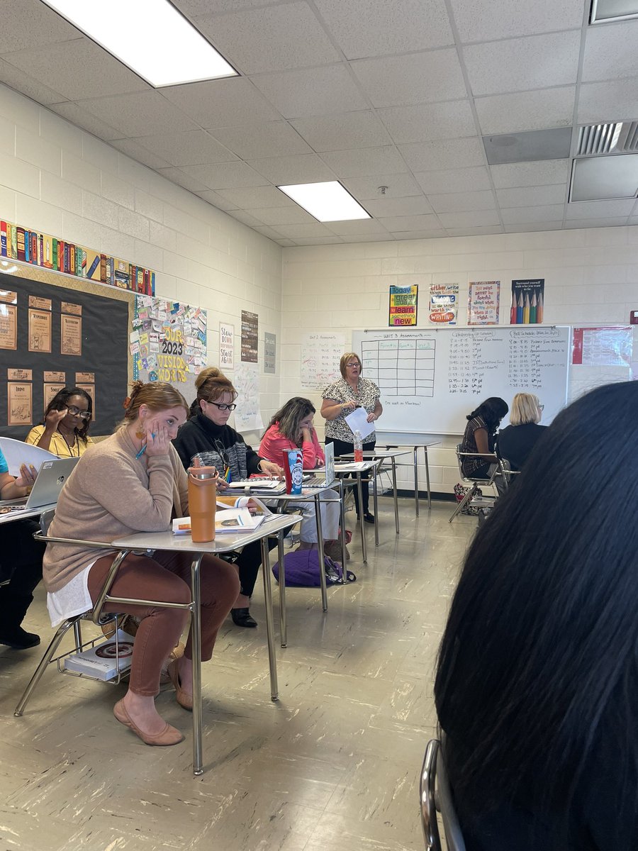 Engaged, collaborative, and focused on building teacher efficacy so that we can #winningforkids @ELA_HCS @HenryCountyBOE @LearnInHenry #morelearning applies to ADULTS as well!
