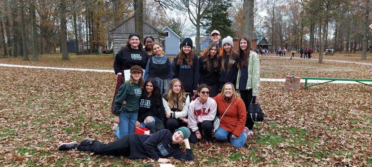 École secondaire catholique E.J. Lajeunesse tweet media