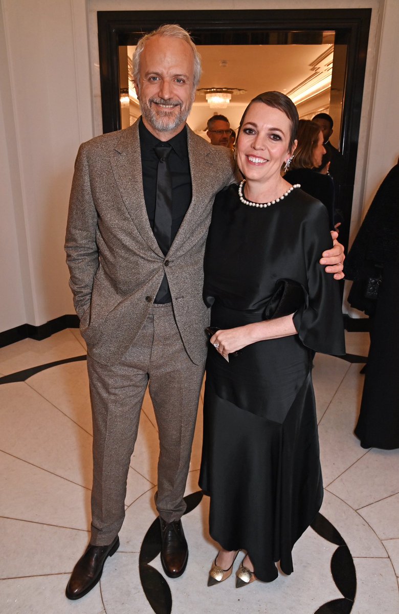 Olivia Colman Source tweet media