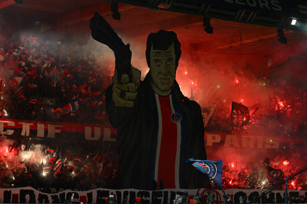 olivierlaval27's tweet photo. #MilanPsg. La Curva Sud avec Matrix pour répondre à la chorégraphie des ultras du PSG où Belmondo tirait sur le diable rossonero ! Grandiose !!! #ACMPSG https://t.co/pPbKeK3wRa