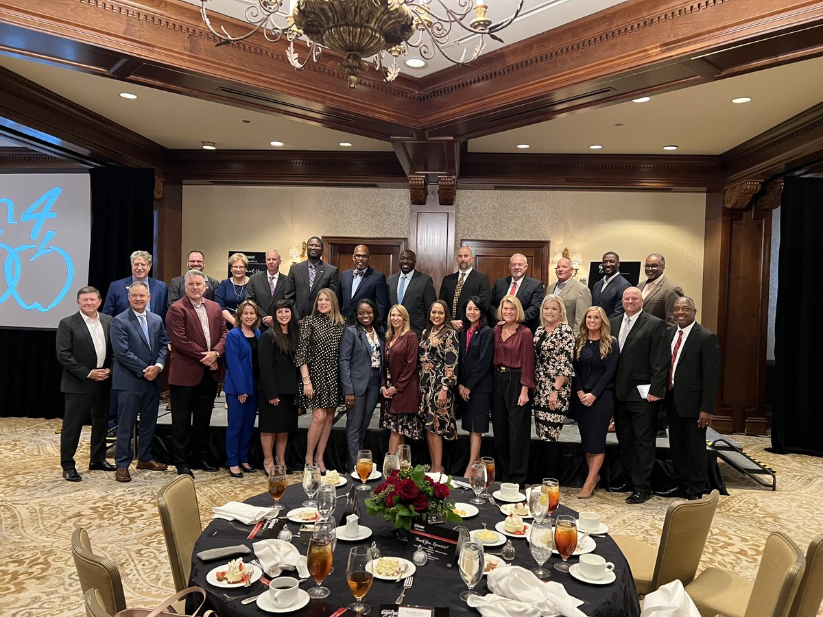 CGilbOldestRule's tweet photo. So proud to work with the superintendents of the Region 4 Education Service Center - a wonderful group of dedicated men and women. @Region4ESC @THSchoolLaw https://t.co/HoiTKJ7d2g