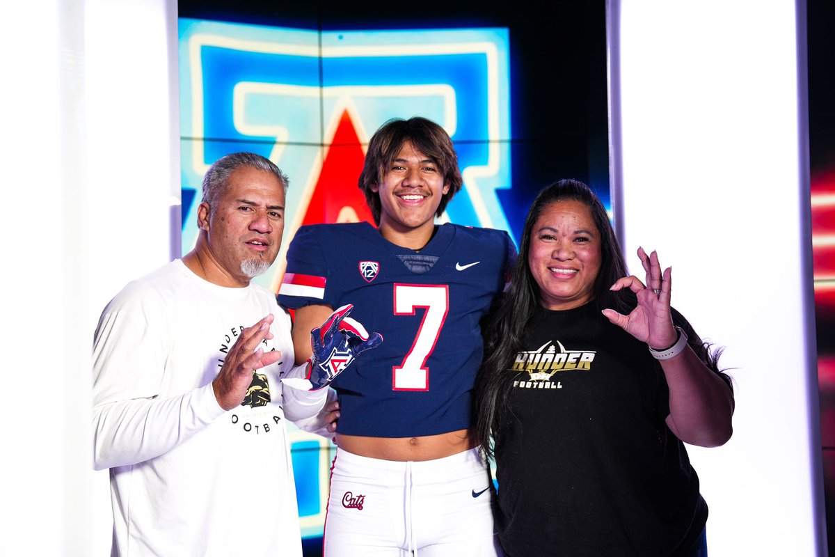 Cyrus Polu (@cyrusp_14) on Twitter photo Thankful for the opportunity to be in Tucson this last weekend to watch an amazing game! Thank you to <a href="/CoachAVH/">Aaron</a> <a href="/CoachOmura/">Josh Omura</a> & <a href="/CoachKaufusi/">Jason Kaufusi</a> for the invite and for amazing hospitality!! ๐ปโฌ๏ธ Thankful for the opportunity to be in Tucson this last weekend to watch an amazing game! Thank you to <a href="/CoachAVH/">Aaron</a> <a href="/CoachOmura/">Josh Omura</a> & <a href="/CoachKaufusi/">Jason Kaufusi</a> for the invite and for amazing hospitality!! ๐ปโฌ๏ธ