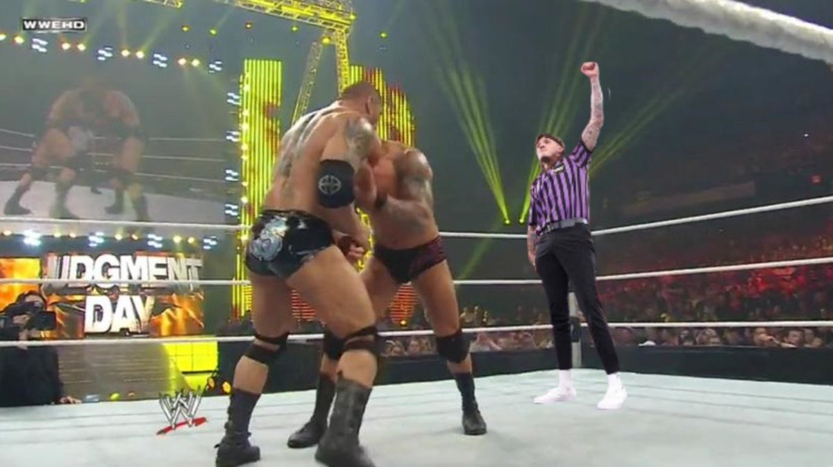 Can we take a second to remember the iconic night at Judgment Day 2009 when Dominik Mysterio reffed the match between Batista and Rnady Orton?