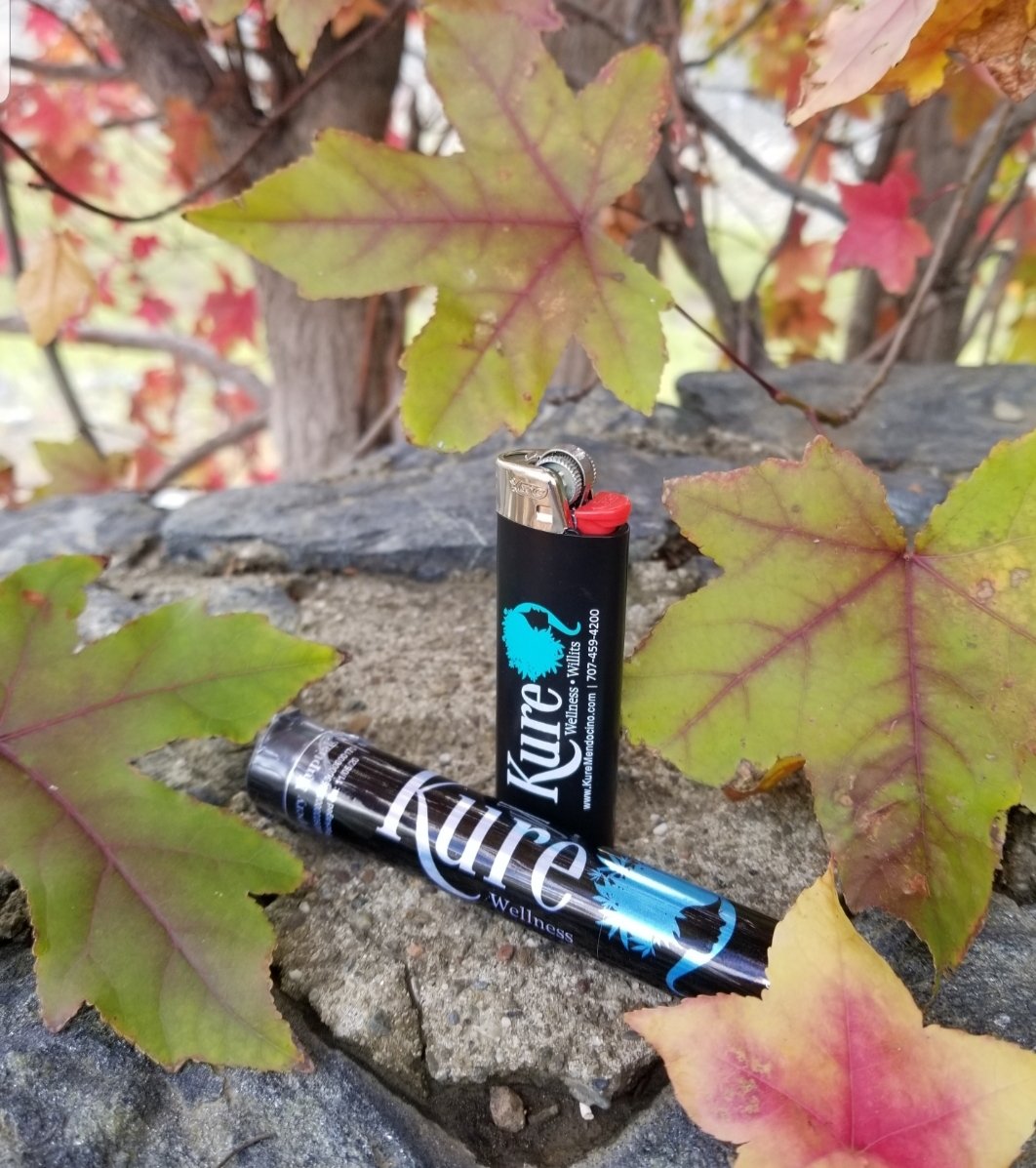 black84877's tweet photo. Love the dispensary life 💋💨💨🔥
@KureWillits 
@_StonersRUs_ 
🍁🍃🍂🍁🍂🍃🍁 https://t.co/sxxD33xhNc