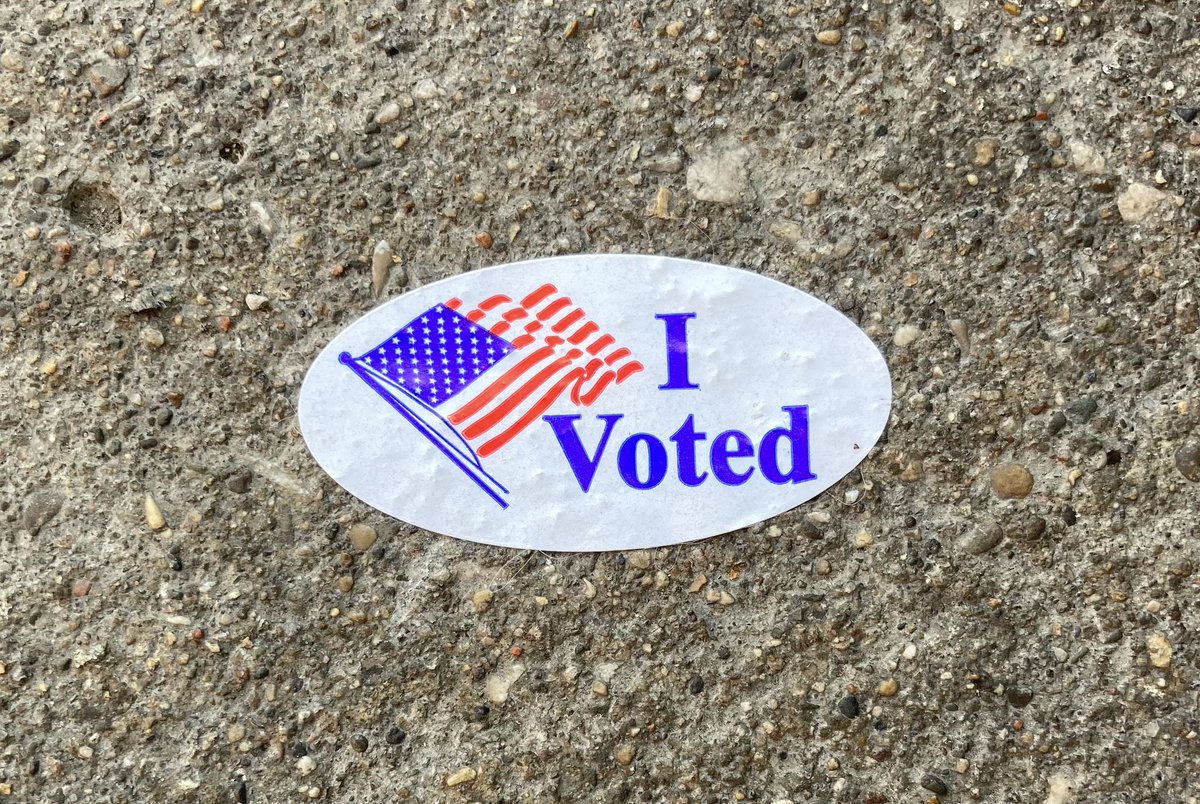 slackerdrummer's tweet image. Kentuckians appear to be prioritizing voting over fueling up, and I’m here for it. It’s a beautiful day to exercise your right to vote…then go get gas. 

#GoVoteKy