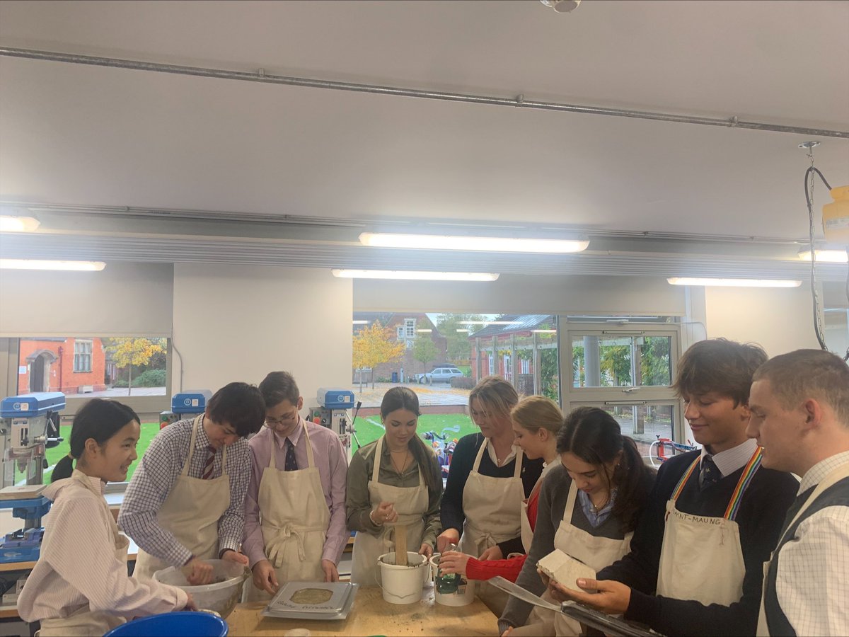 Shrewsbury_DT's tweet image. Another set of #skills by Lower Sixth well into concrete mixing via reusing HIPS Moulds from the Vacuum former  #reuse #designstudents #designeducation #highimpactpolystyrene @ShrewsburySch