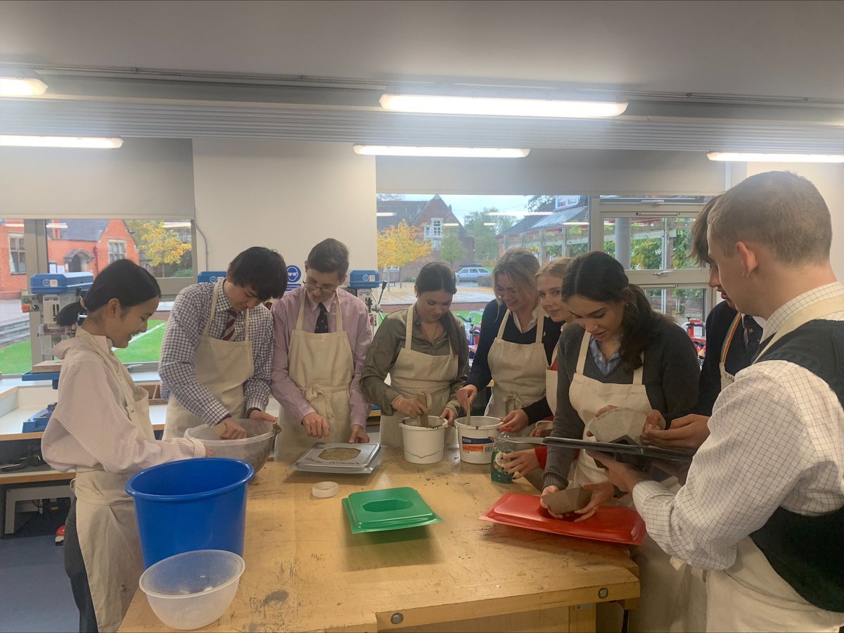 Shrewsbury_DT's tweet image. Another set of #skills by Lower Sixth well into concrete mixing via reusing HIPS Moulds from the Vacuum former  #reuse #designstudents #designeducation #highimpactpolystyrene @ShrewsburySch