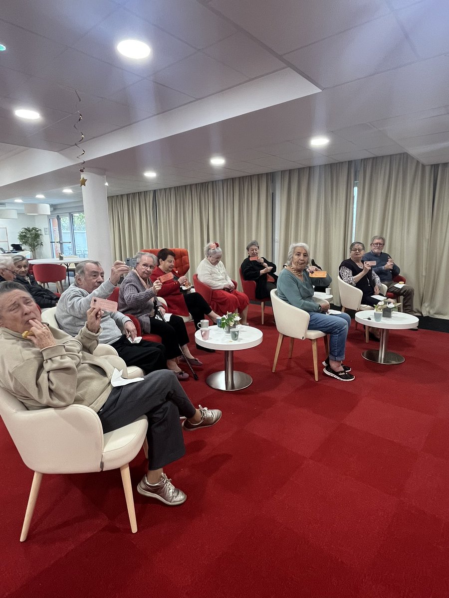 Aux <a href="/SenMeaux77/">Les Jardins d’Arcadie de Meaux</a> , première séance cinéma goûter ! De bons palmiers maison préparés par notre chef accompagnés d’un réconfortant chocolat chaud ☕️ 😋 de quoi bien débuter ce mois de Novembre placé sous le signe du bien être