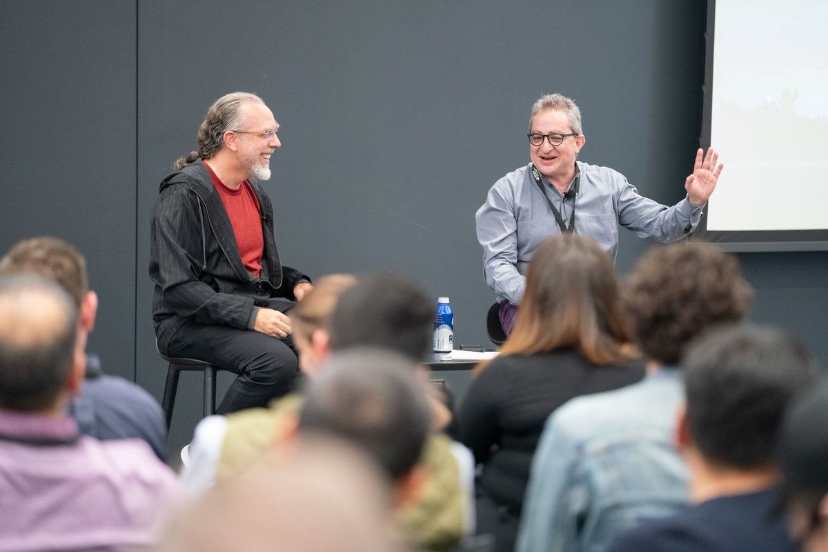 MIT_REAP's tweet image. A few weeks back, Cohort 10, Workshop 1 had the unique opportunity to attend a fireside chat with @astroteller, Captain of MoonShot X.

#MITREAP
