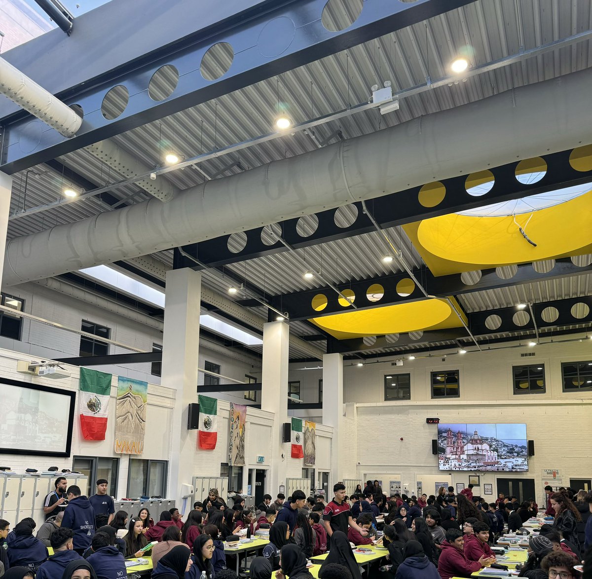 What a great day celebrating el día de los muertos at <a href="/DixonsTA/">Dixons Trinity Academy</a> 

<a href="/DixonsAcademies/">Dixons Academies Trust</a> #MFLtwitterati