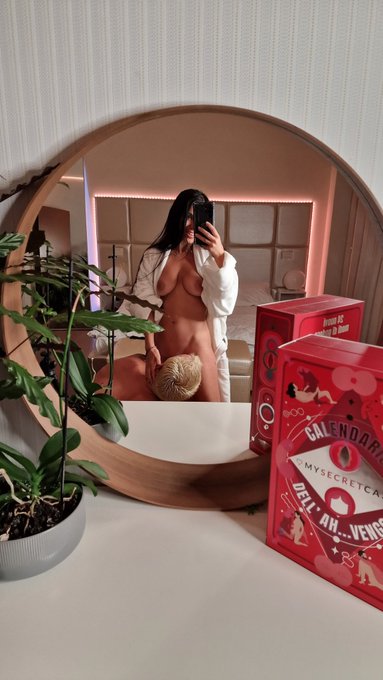 👄👄👄 kiss me right there https://t.co/7VxJsUzPzX<a href="/tag/mvsales"class="tags"><span>#mvsales</span></a>