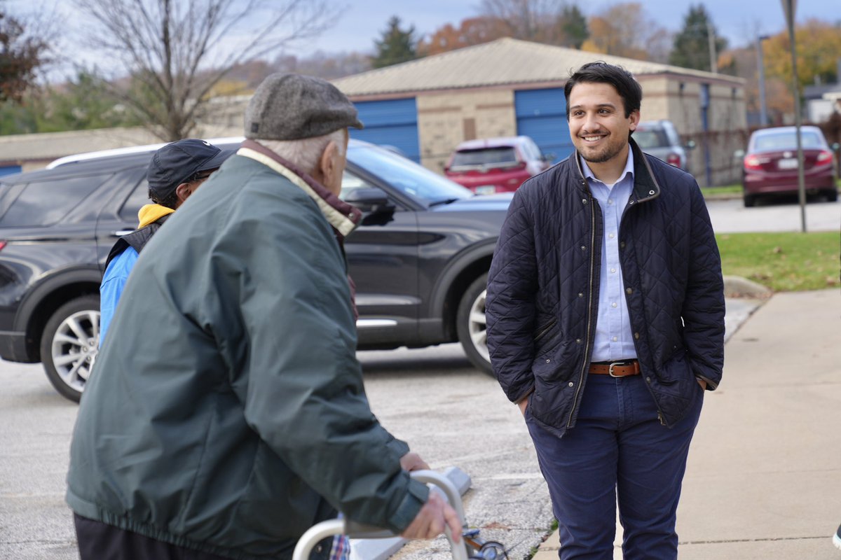 shammasmalik's tweet photo. Polls are open 🙌 I’m stopping at several polling locations today to meet voters! Northwest Family Recreation Center and Fairlawn West UCC were the first stops of the day!
So, have you voted yet?? Hope to run into you at a polling location!
#AkronOhio #TogetherForAkron https://t.co/JL31QZzPVD