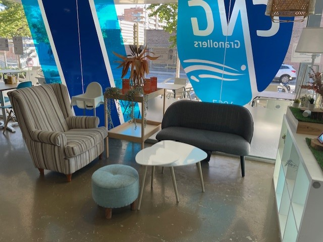 Mira quin entorn més agradable perquè les parelles lingüístiques hi facin trobades!

És El Gat a l'Aigua, un nou establiment col·laborador del Voluntariat per la Llengua que s'ofereix com a punt de trobada de VxL.
T'animes a anar-hi a practicar català? 

👉breu.cpnl.cat/mlz