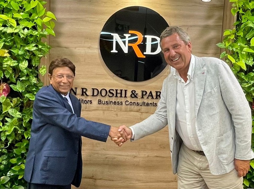 DFK_Intl's tweet photo. Want to feel at home wherever you are in the world? Visit a DFK member firm! Arvind Malia (N.R. Doshi & Partners | Auditors Business Consultants Tax Advisors, UAE) was happy to welcome Patrick Killian (VCLJ, Belgium) to his offices.
#thedfkdifference #dfkinternatioal https://t.co/nrYLafCOca