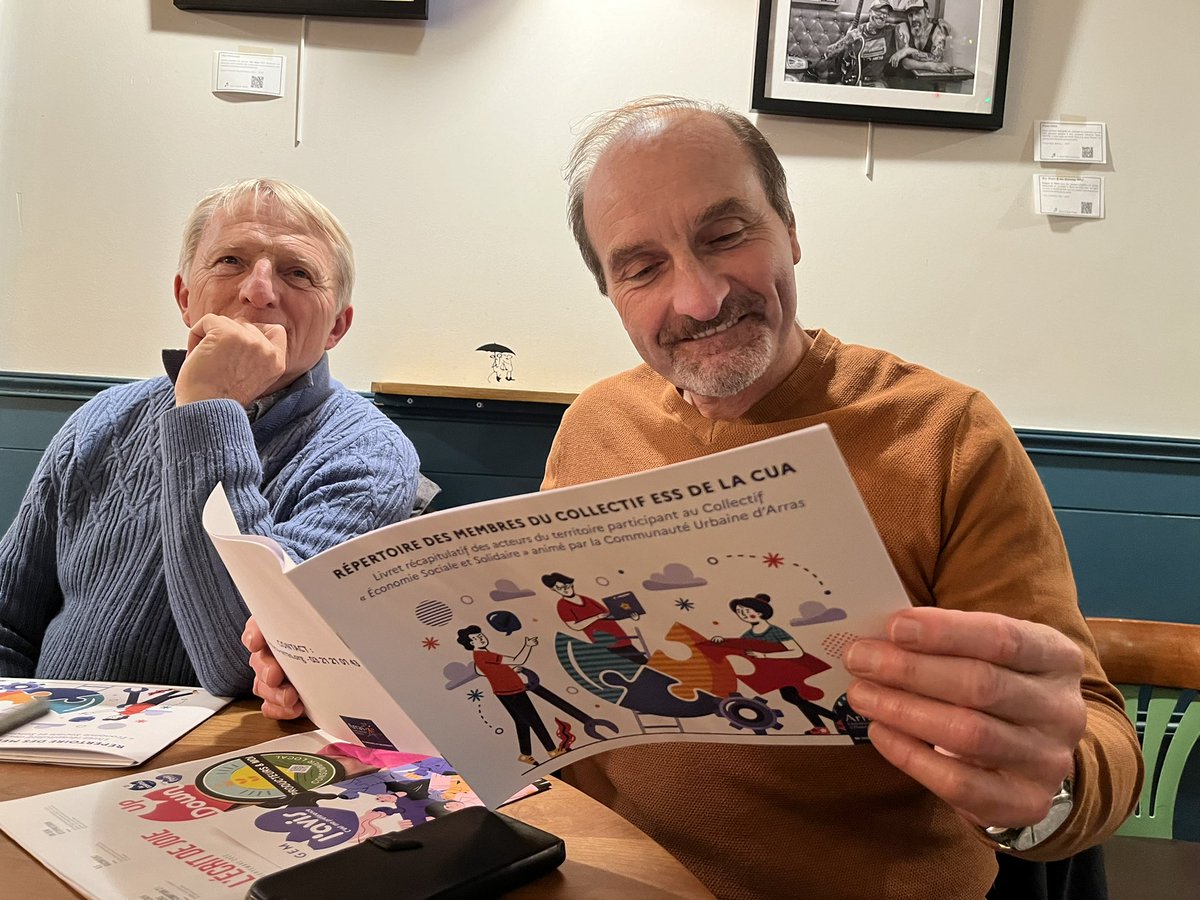 <a href="/FLeturque/">Frédéric Leturque 🇪🇺🇫🇷</a> <a href="/cedelm/">Cedric Delmotte</a> <a href="/VilleArras/">Ville d'Arras</a> ✅ Suite et fin de l’ESS Tour au Rat Perché : café culturel et citoyen fondé sur des valeurs de partage et de solidarité. 

📍L’occasion de remettre aux élus présents le répertoire des membres du collectif ESS du #GrandArras.