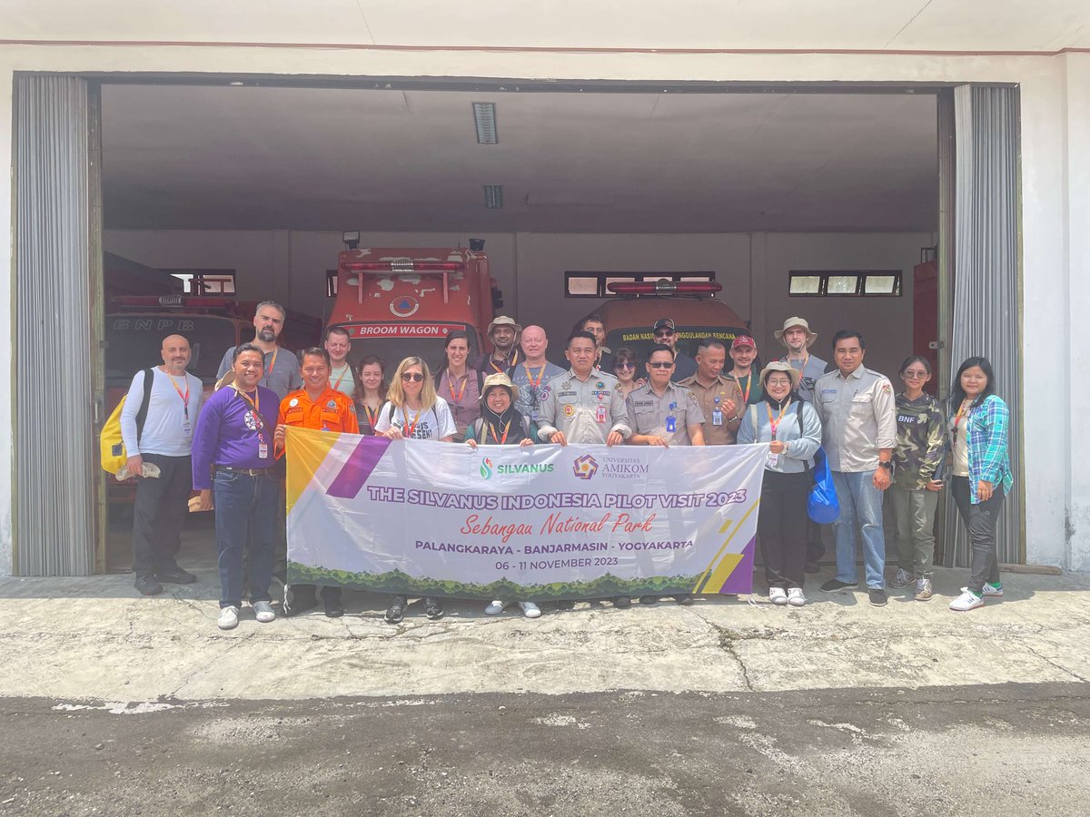 SilvanusProject's tweet photo. Today was Day 1 of the SILVANUS team pilot visit in Indonesia ๐ฎ๐ฉ, taking this global undertaking even further towards full realisation.๐ค๐Organised by @AmikomJogja, the #pilot visit focused on #biodiversity restoration and #policy in #Sebangau National Park, Central Kalimantan. https://t.co/y80AP8y8Gd