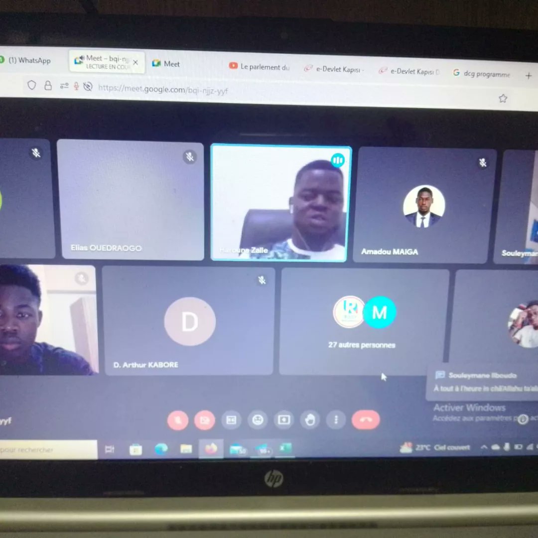 AEBT4's tweet photo. Nous avons organisé une conférence le 26/09/2023, une conférence sur l'actionnariat populaire. Tous nos remerciements aux participants et au conférencier Monsieur Harouna ZALLÉ.

AEBT, plus loin plus forte !! https://t.co/YATTQLUdEP