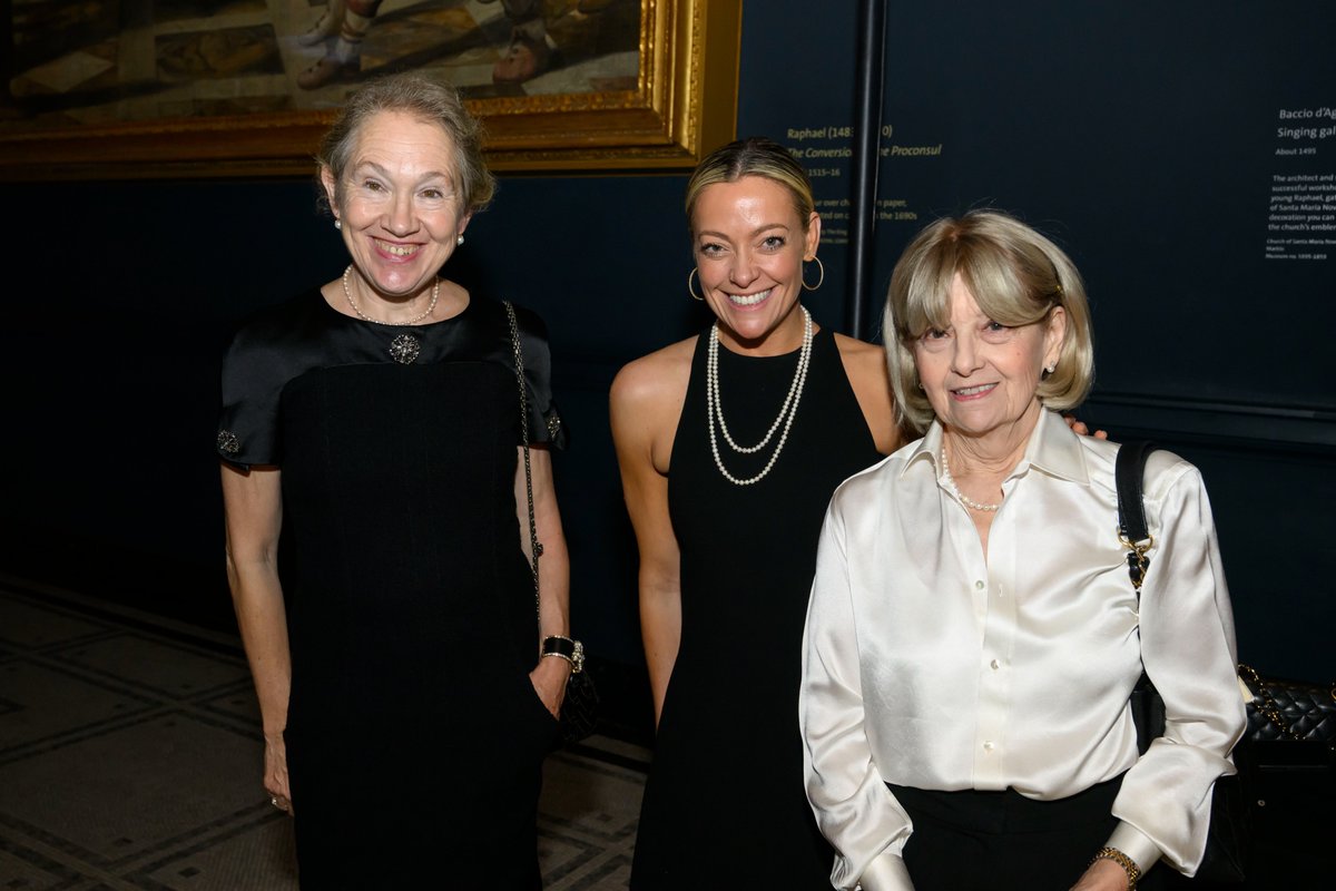 DemelzaCharity's tweet photo. TV presenter @cherryhealey hosted the evening, which featured performances from the Leon string quartet and Demelza young person Hallie, speeches from parent Ian and Coco Chanel biographer, @JPicardie  and a live auction from @CliveEmson https://t.co/230nCAWo1C