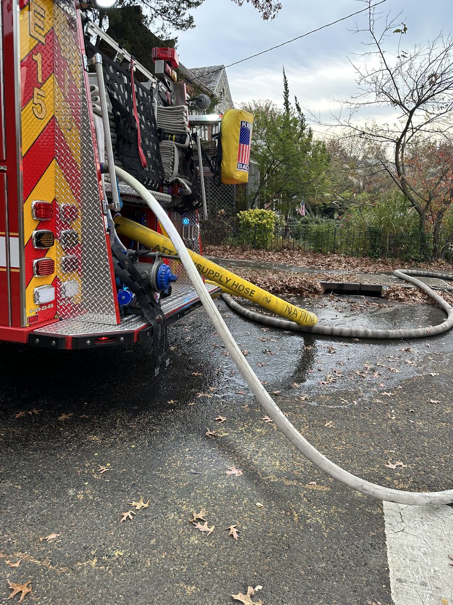 DcfdEngine15's tweet image. Working Fire 4000-Blk of Q Street Southeast. #DCFD #Anacostia