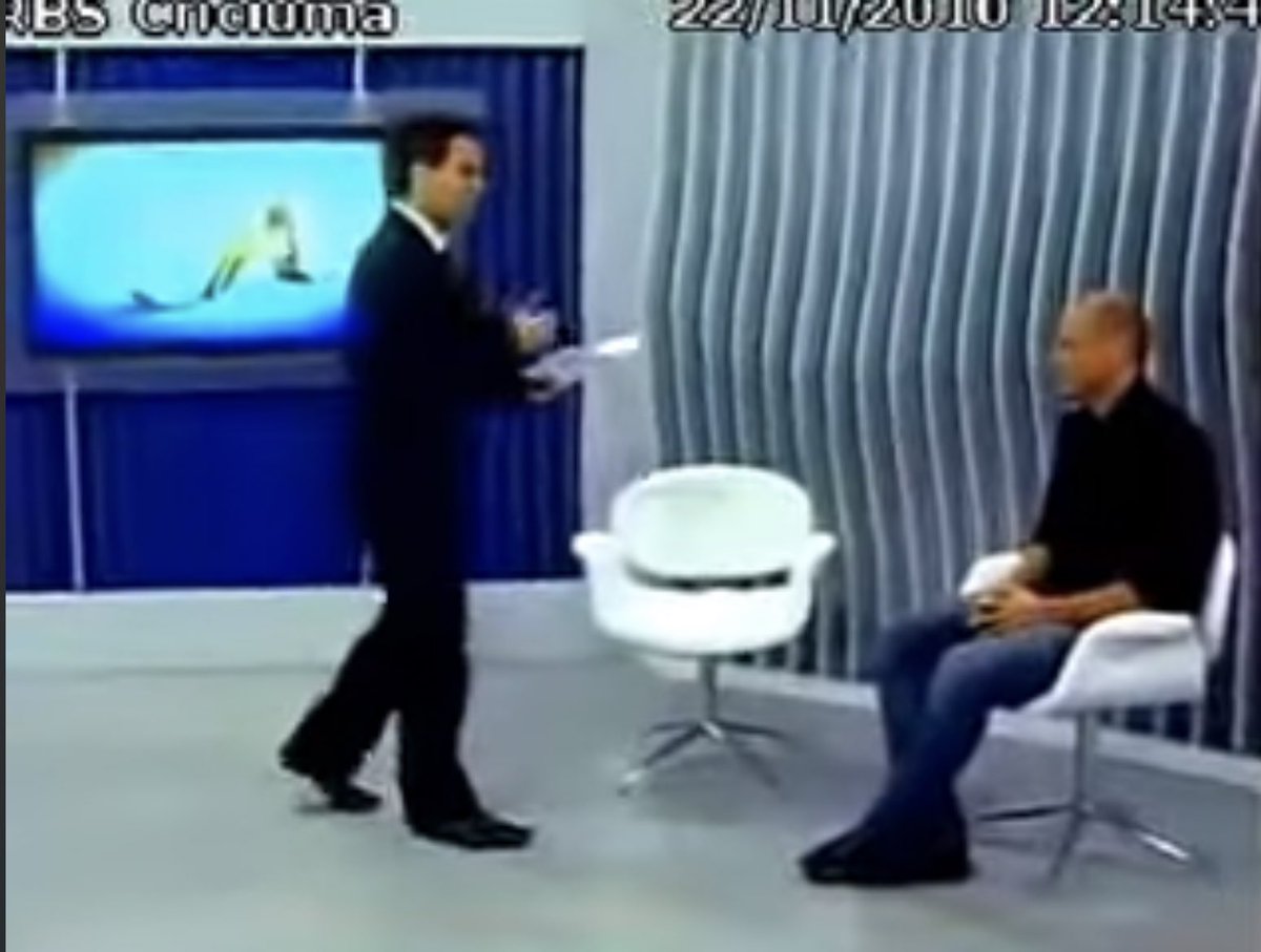 CriciumaPlay's tweet photo. Os primeiros frames do cenário que teve sua última exibição hoje na tela da NSC TV Criciúma. 

Estreou em 22 de novembro de 2010, na época com o Jornal do Almoço no comando de Douglas Nazario e Viviane Andres. https://t.co/vcybPNI4A1