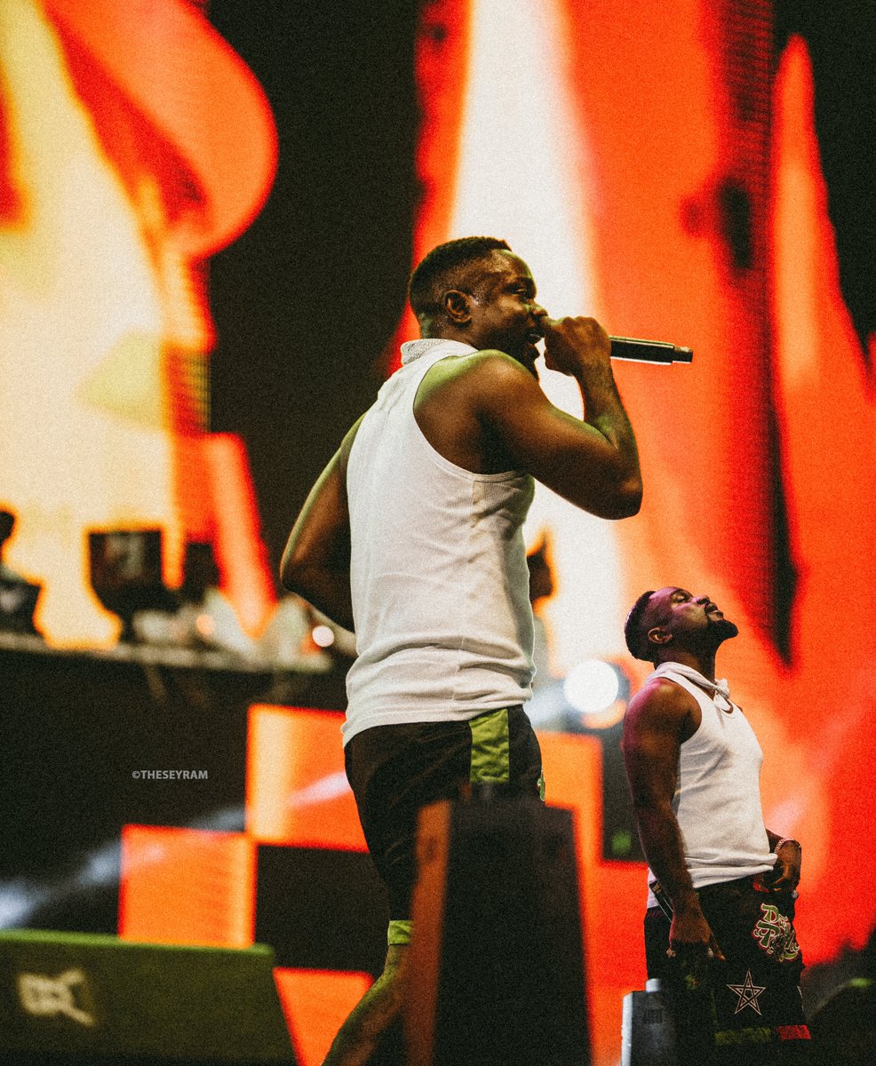 __theSeyram's tweet photo. Landlord @sarkodie at Tidal Rave

Photographed by me https://t.co/SiE4joB4VE