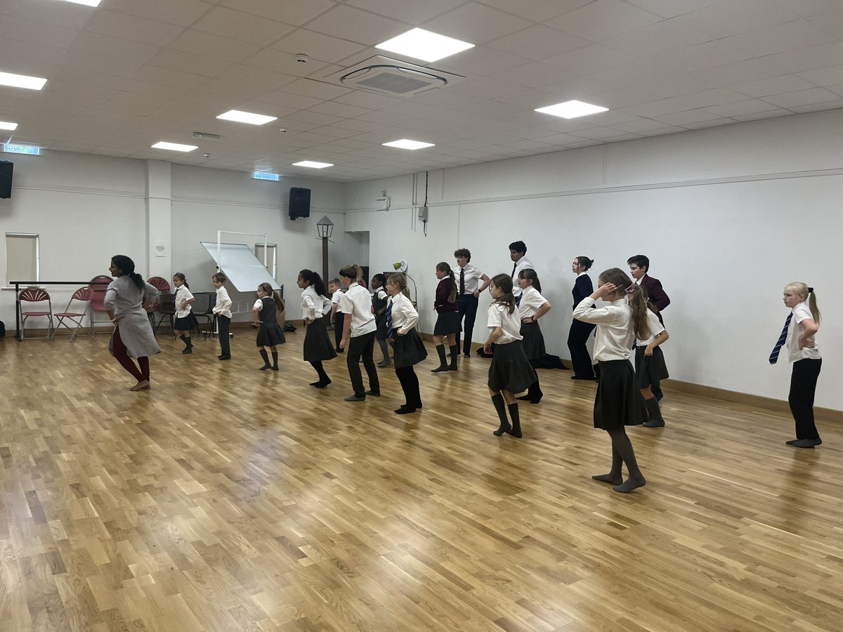 SGSPEDept's tweet photo. We also loved our Cultural week dance workshop at lunchtime time today! Well done everyone, you were brilliant 🤩✨ #SGSPE #SGSDifference #SGSDance https://t.co/2PtoF8hhmH