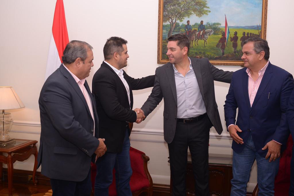 Carlos Núñez Salinas (@canusapy) on Twitter photo Nos reunimos con el Presidente en ejercicio, <a href="/AllianaPedro/">Pedro Alliana</a> para analizar cuestiones legislativas relacionadas al Presupuesto General de la Nación, PGN 2024 🇵🇾 Nos reunimos con el Presidente en ejercicio, <a href="/AllianaPedro/">Pedro Alliana</a> para analizar cuestiones legislativas relacionadas al Presupuesto General de la Nación, PGN 2024 🇵🇾