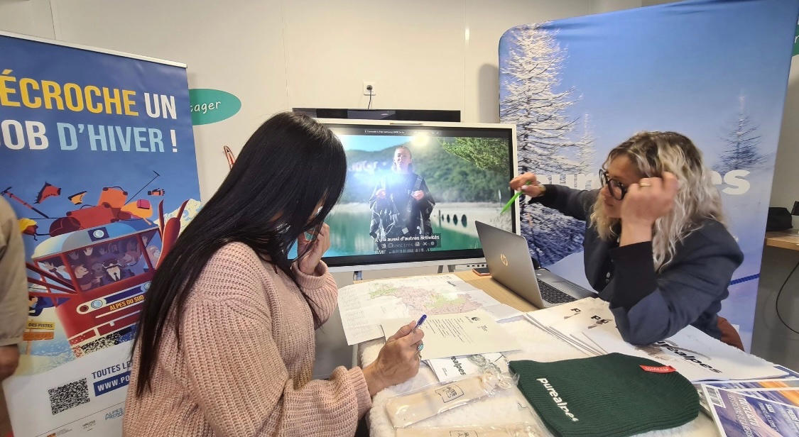 #JobHiverAlpesDuSud des offres publiées qui fondent comme ❄️ au ☀️! Après le 8️⃣3️⃣ c’est dans le 0️⃣6️⃣@poleemploi_06 &amp; le 1️⃣3️⃣@poleemploi_13 que les 🏔 alpines s’invitent 🤝 mobilisation des équipes en faveur de l’emploi saisonnier @sandrinejacobPE @AudeFredenucci @poleemploi_paca