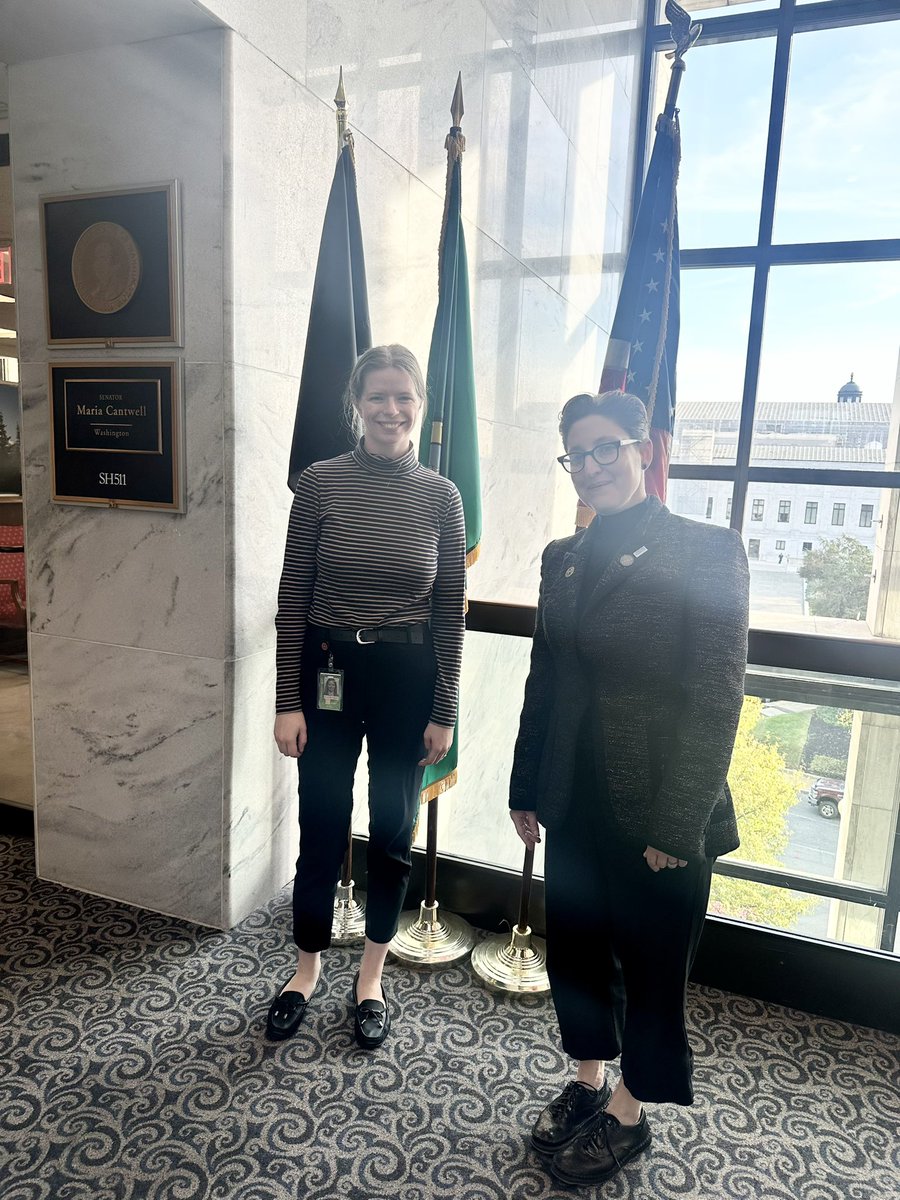 Drbenderignacio's tweet photo. Thank you @SenatorCantwell and your fantastic staff for a great conversation on the importance of the #IDWorkforce and tackling #AntimicrobialResistance https://t.co/dONp7QzEHV