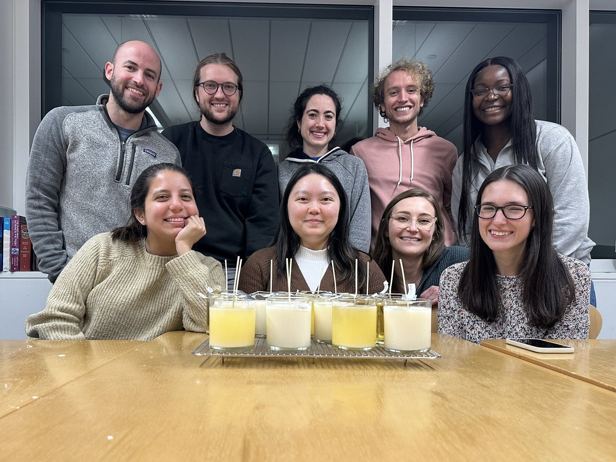 Fischbach Lab craft night has never smelled so good! Making candles was a great exercise to put our lab basics to the test 🧑‍🔬🕯️
