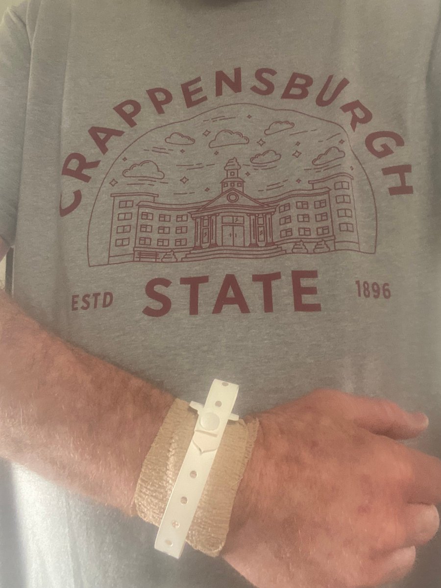 CondorLanghorn's tweet photo. @dpshow @PaulPabst @PrinceMarv13 @brooklynfritzy @HiMyNameIsSeton Wore this appropriate shirt for 5 year health screening...you know what I mean. #CrappenburghState! https://t.co/G4qrlAWeoJ