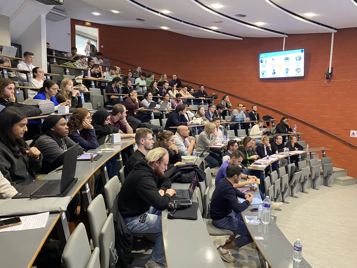 Anne-Sophie Cases tweet media