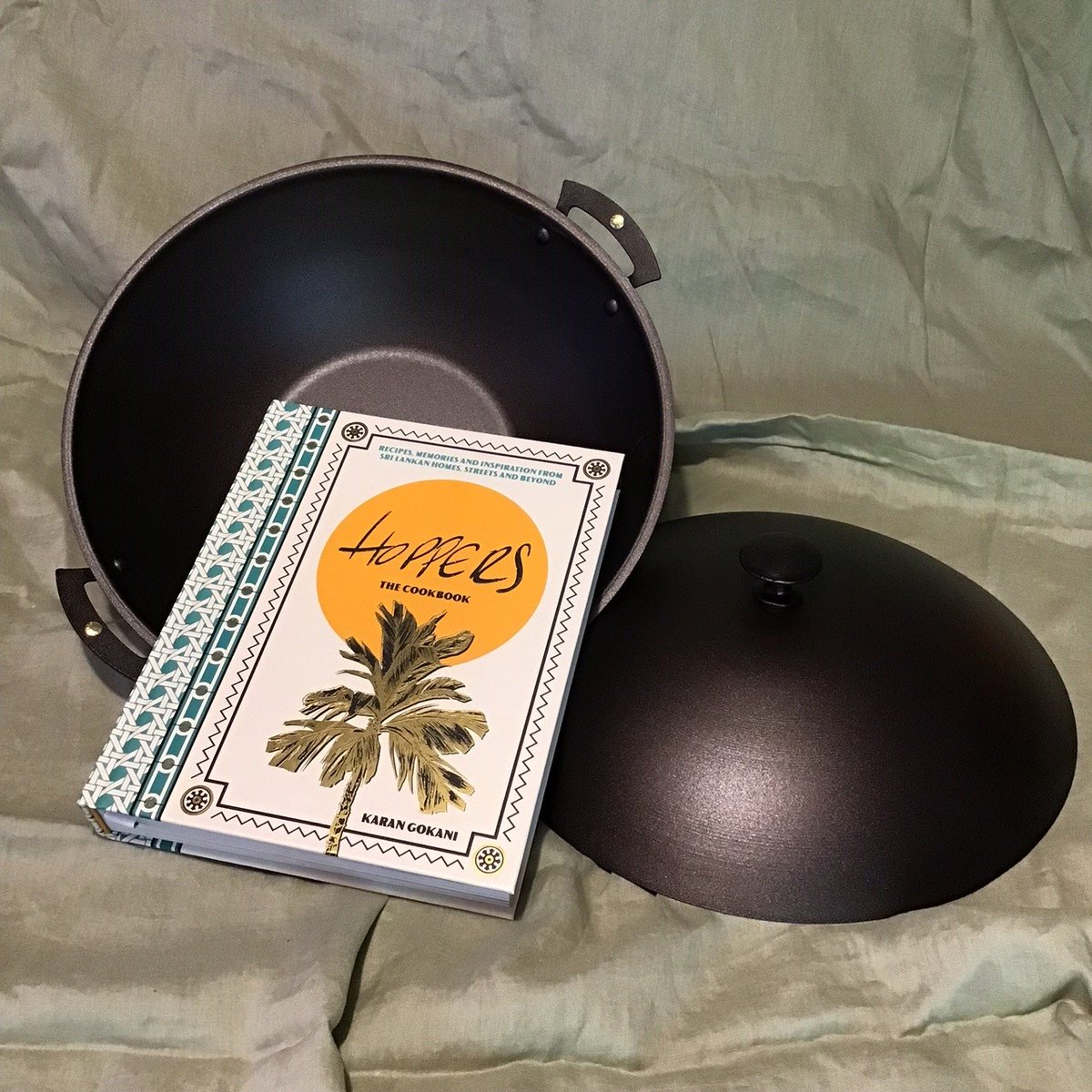 Competition
Your chance to win a copy of Hoppers, by Karan Gokani (with thx to <a href="/QuadrilleFood/">Quadrille Food</a> ) and a Netherton 13" prospector wok and lid.
RT and follow us, then head to our competition page to send in your answers to 2 easy questions
netherton-foundry.co.uk/competitions