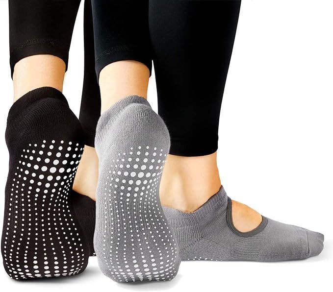 FatKid Flash Sales on X: LA ACTIVE Grip Socks for $11.75!    / X
