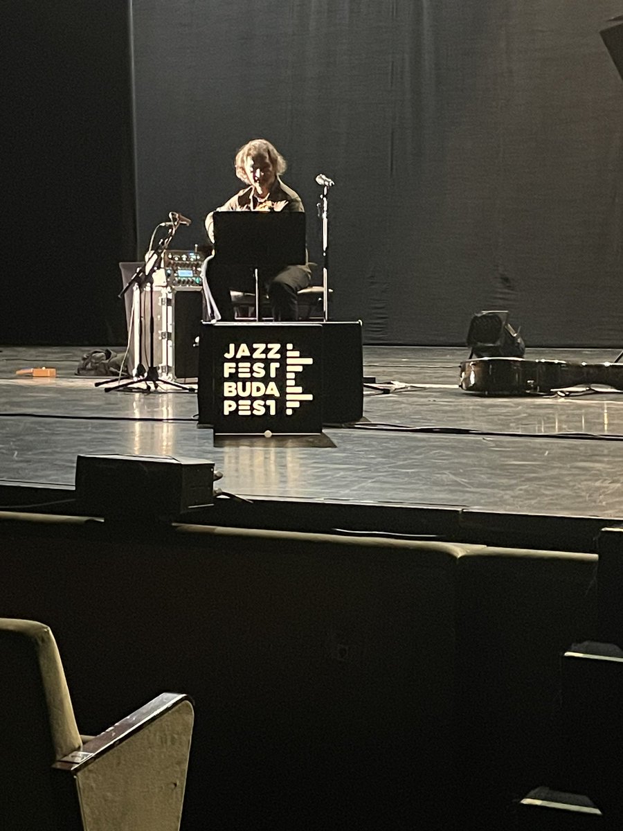 Ferenc Snétberger tweet media