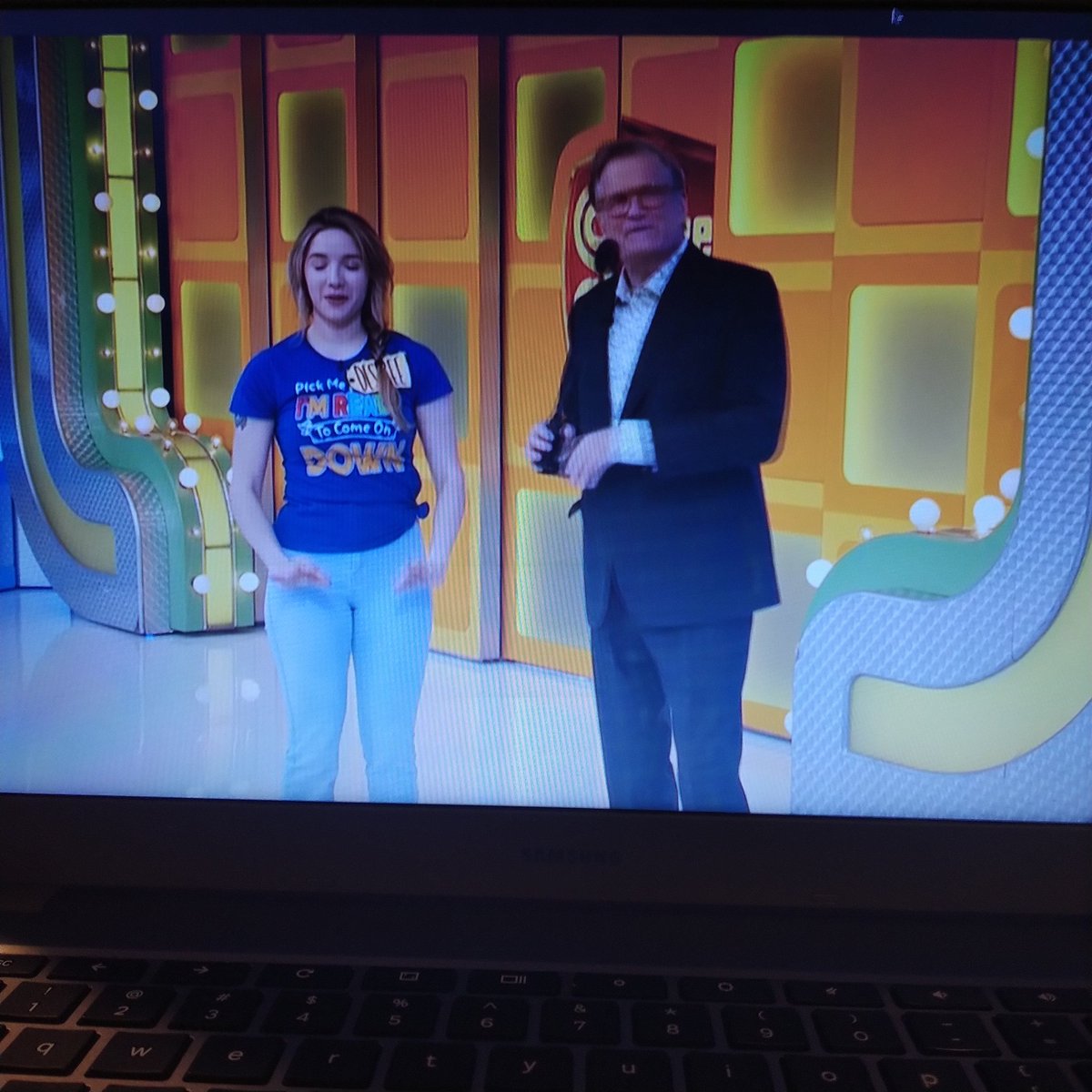 I knew it.
Good guess.
Desiree 1200$
This is life right now.
Playing price is right on my couch.
#DaytimeTV 
Will she win her game?..