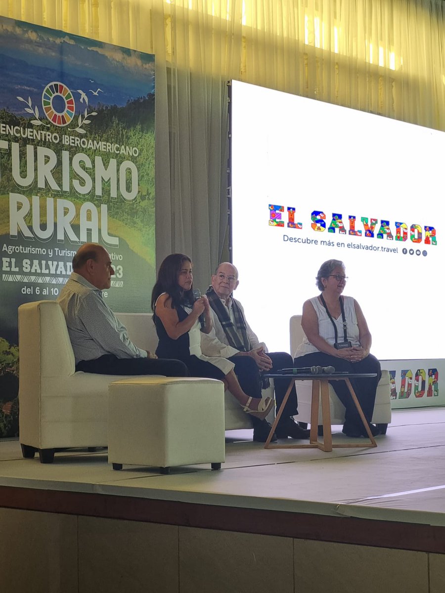 📍Este día continuamos disfrutando del VIII Encuentro Iberoamericano de Turismo Rural en Finca Moros y Cristianos.🌱
#FETUR #HOPES #ASAGUITUR #MITUR #Iberoamerica  #TurismoElSalvador #TurismoRural #ApanecaIlamatepec #TourBusElSalvador #ElSalvadorTravel #Iberoatur #EcoMayanTours