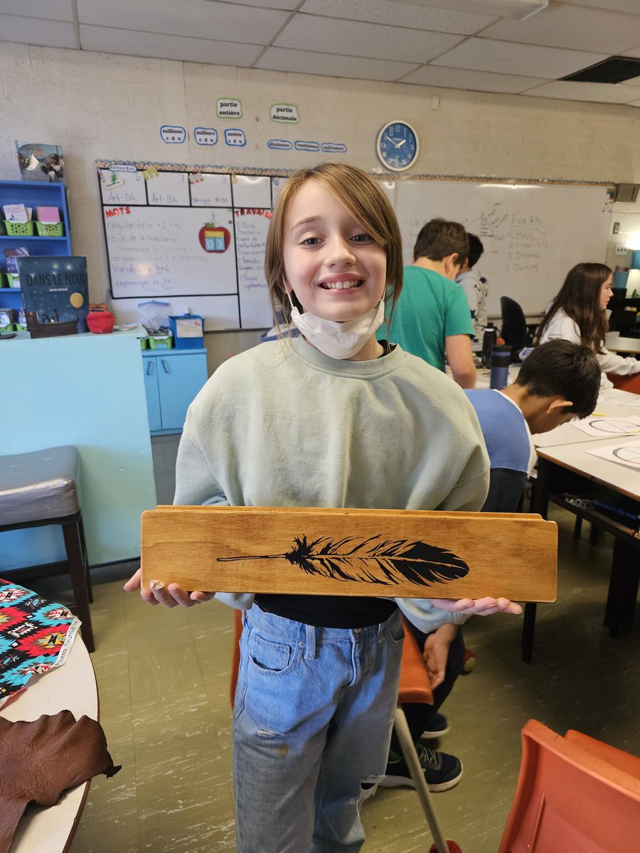 Medicine wheel teaching. We learned about the importantance of instruments and Indigenous artists. #ThanksToYouHalifax @hfx_arts <a href="/HRCEFineArts/">HRCEFineArts</a> <a href="/SunnysideEleme1/">Sunnyside Elementary</a>