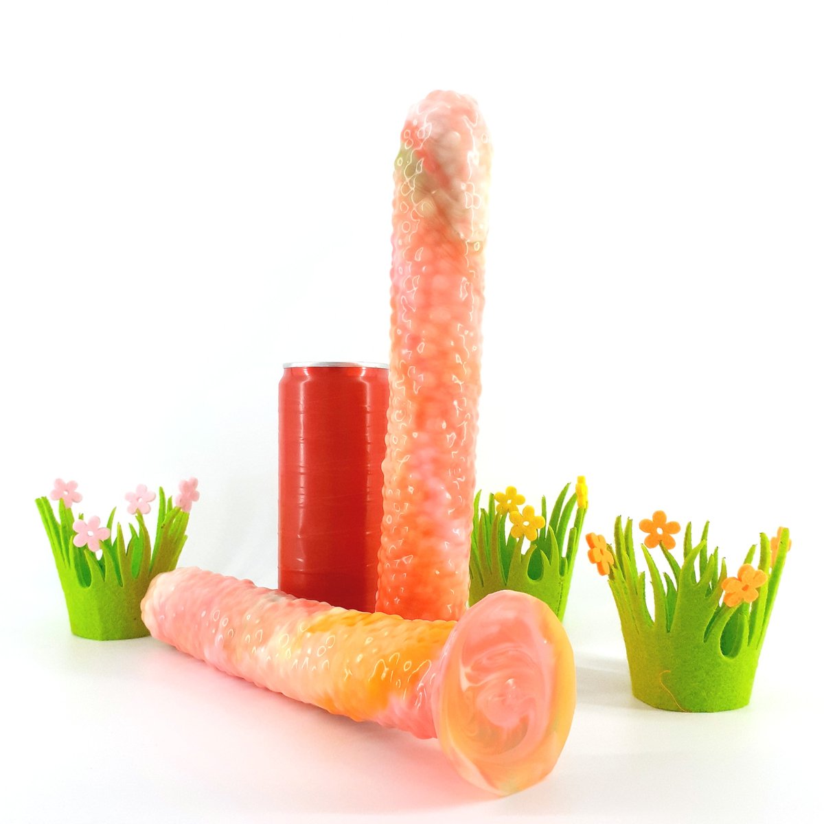 _SelfDelve_'s tweet photo. Wir sind augenblicklich in einem kreativen Rausch. :) 
Das sind die neuesten Einzelstücke / Unikate, die im Onlineshop auf euch warten.  Bunte Grüße!

#farbrausch #kreativflow #gönndir #glücksgefühl #manufaktur #dresden #selfdelve https://t.co/X5QEVdffDN