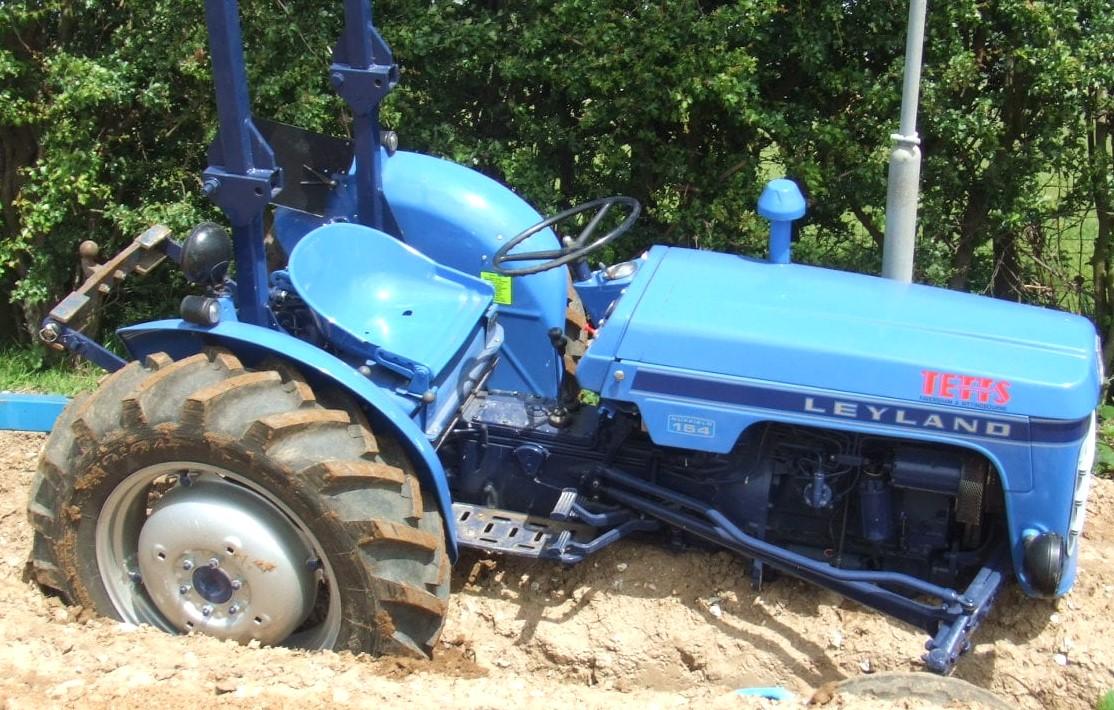 Could you please keep a look out for a stolen tractor taken from the Thanet area. Any sighting or information please calk 101 and quote crime report 46/194952/23, The registration of the vehicle is AKT 796K #RuralCrime #Ruraltaskforce #kentpolice