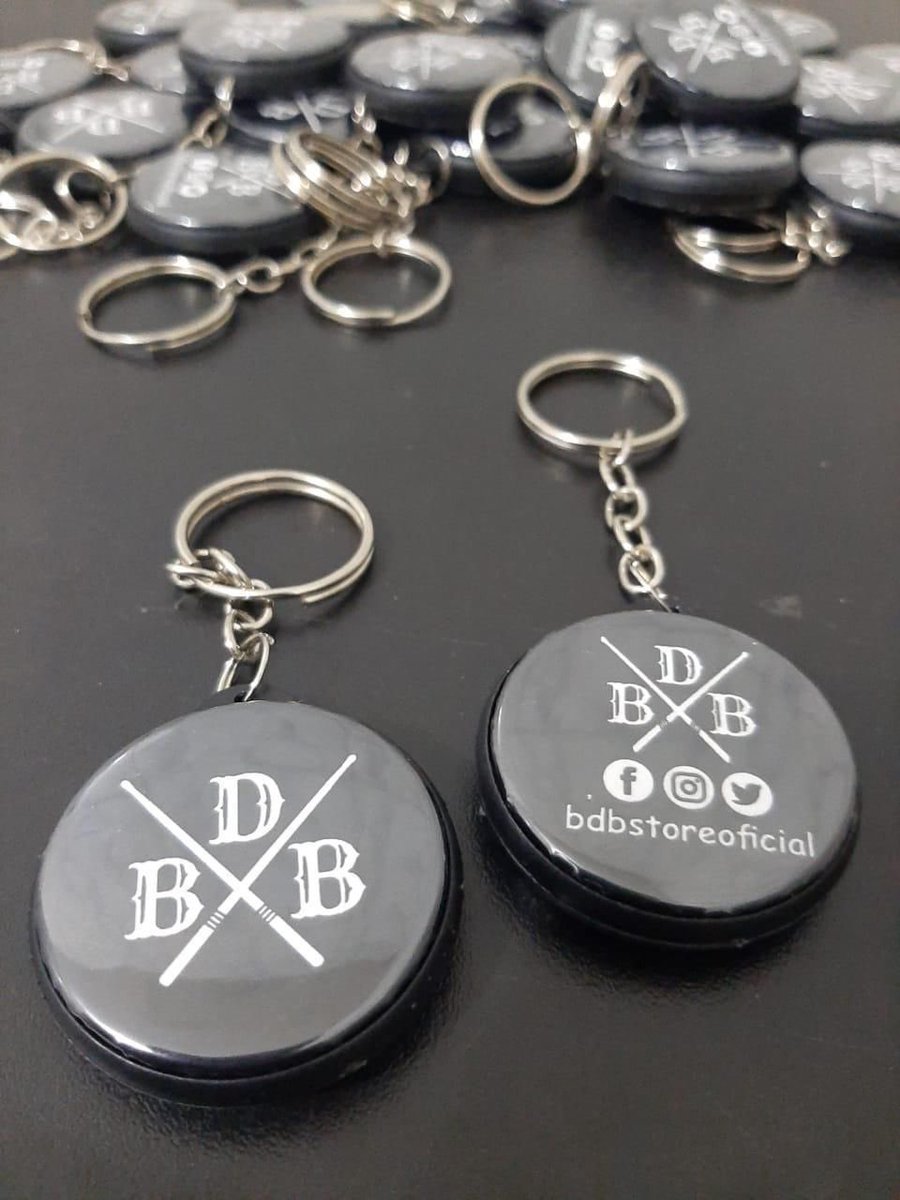 bdbstoreoficial's tweet photo. Chaveiro dupla face, o brinde que a galera mais curtiu! Esse é sucesso 💥 https://t.co/VrIM5uXUyE