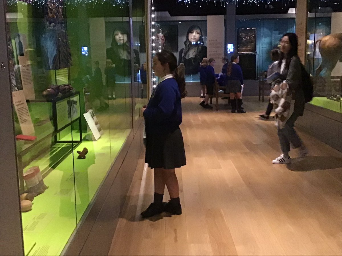 woodleasnow's tweet photo. What an amazing day weโve had at Manchester Museum! @McrMuseum Weโve seen dinosaurs, fossils, a huge range of animals, ancient artefacts and even Egyptian mummies! #WJSEnrich https://t.co/AB6JoTOQy7