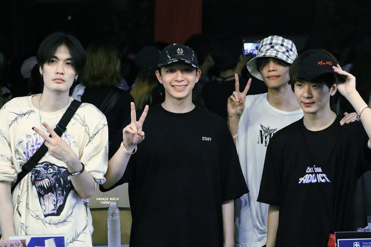 KwanzaMafia's tweet photo. "ᏟᎪͲᎡϴϴᎷ ᎪᎠᎠᏆᏟͲ" 🐈‍⬛
              " พ่อค้าแซ่บ "
#บาสเด็กอ้วนที่แท้จริง
#Gameroomaddict
@basjtr @poommindyz 
@t_thatkawin @sirbestkk 
#𝕜𝕨𝕒𝕟𝕫𝕒𝕞𝕒𝕗𝕚𝕒 📸 https://t.co/DMRNCNe5cl